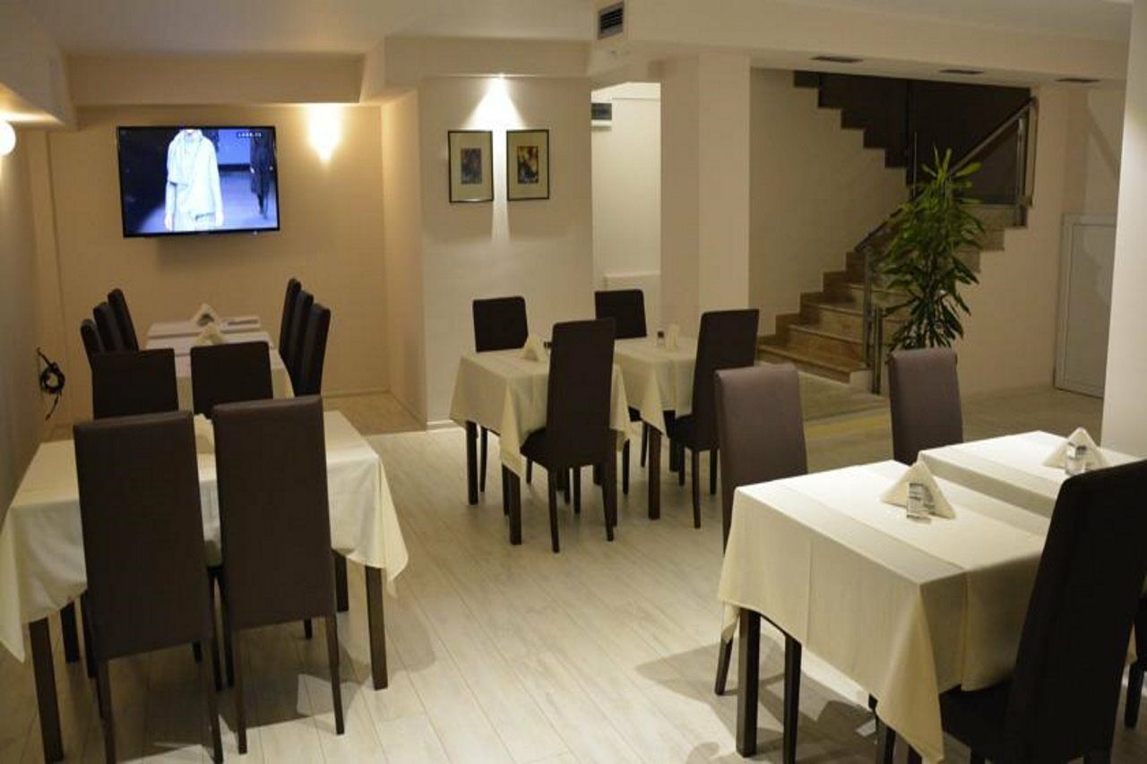 סקופיה Hotel Vlaho מראה חיצוני תמונה